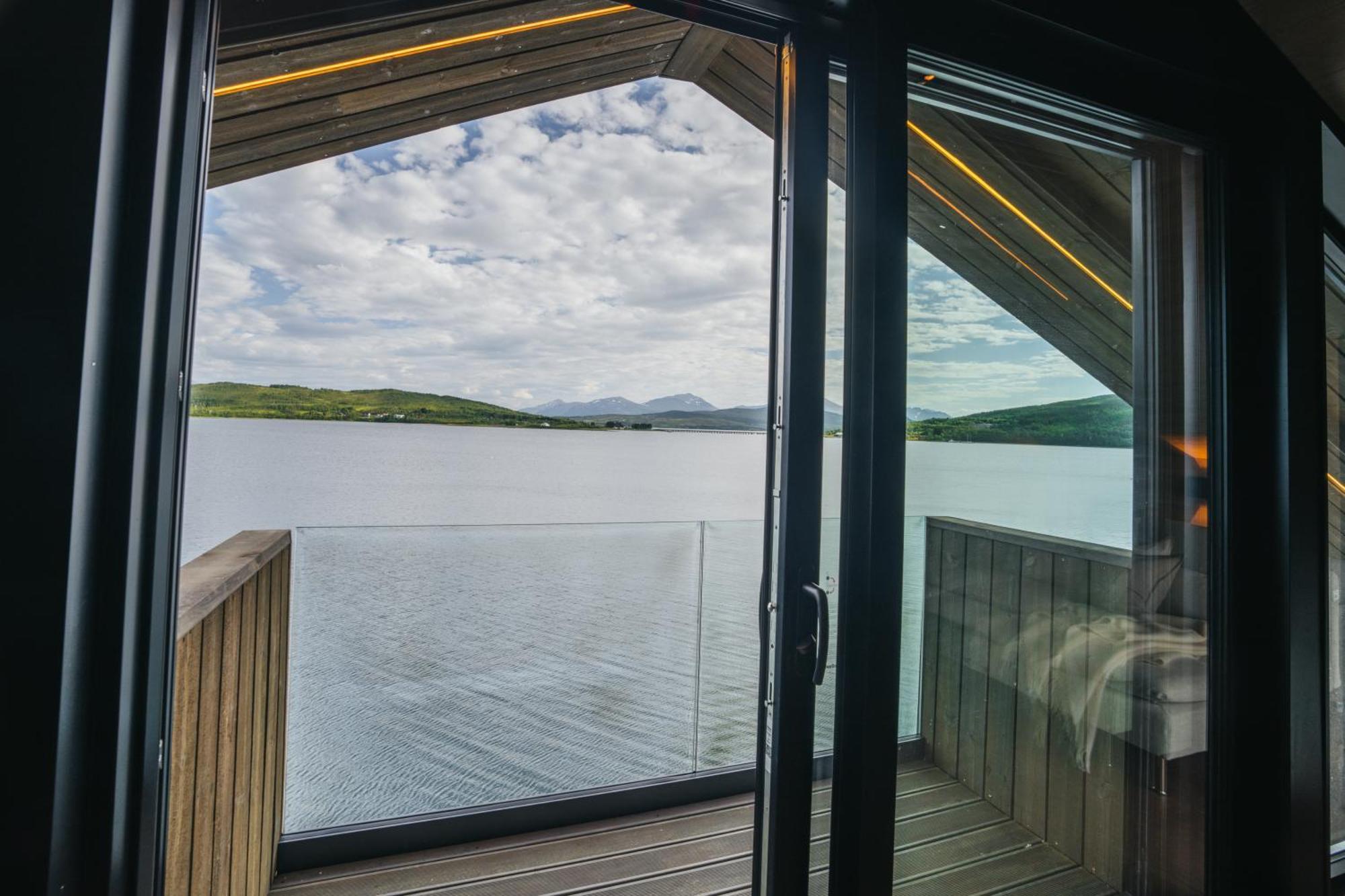 Steam Pier Appartement Kvaloya Buitenkant foto