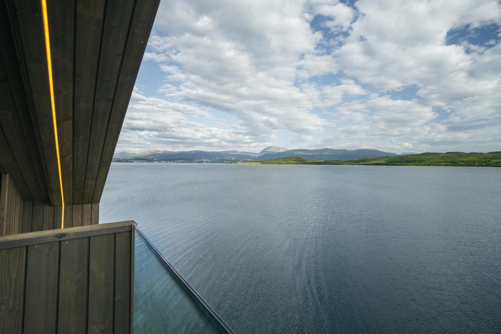 Steam Pier Appartement Kvaloya Buitenkant foto