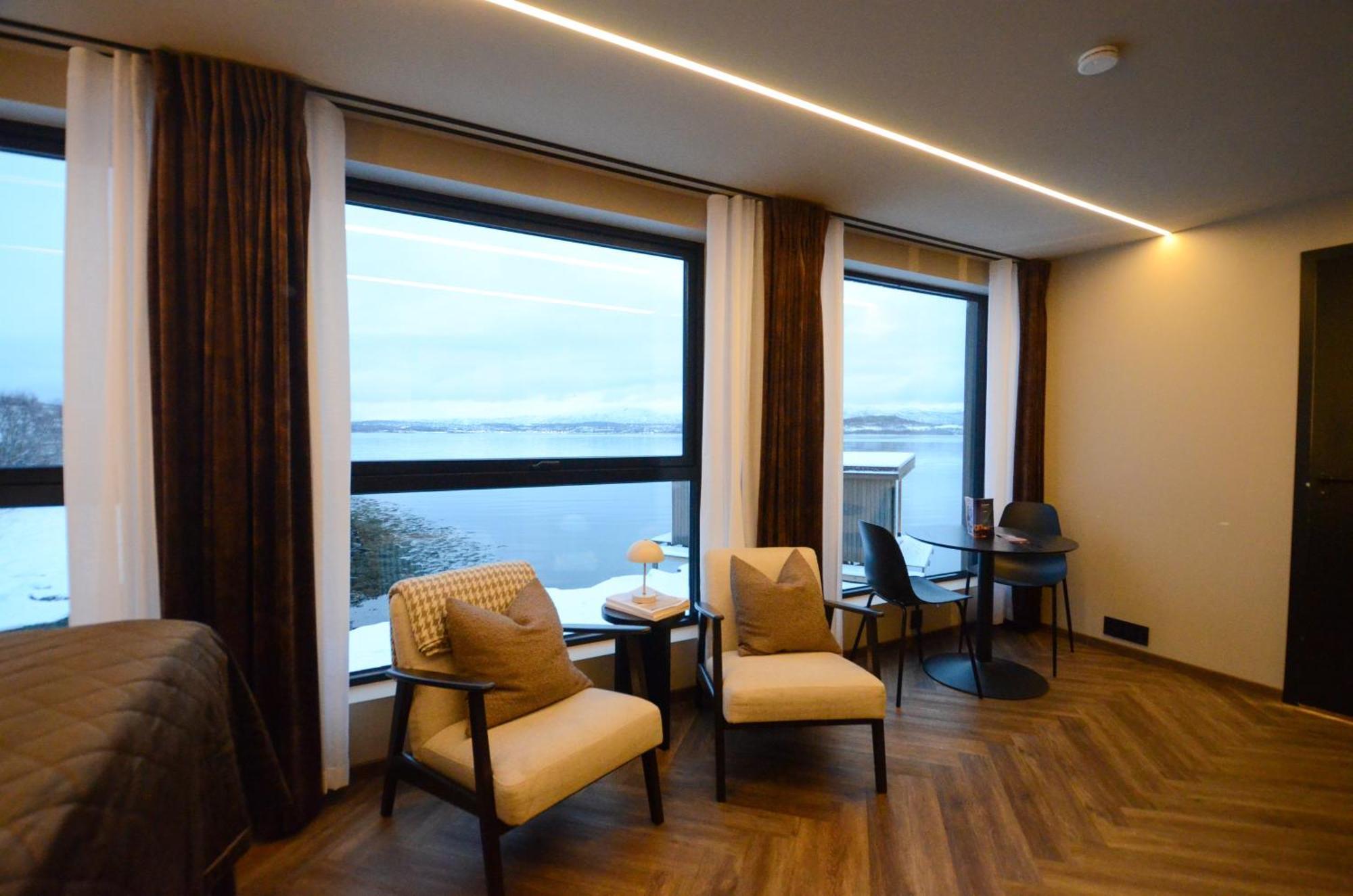 Steam Pier Appartement Kvaloya Kamer foto